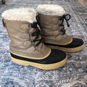 Vintage 90’s Sorel Manitou Tan Lace-up Snow Duck wool insulated duck Boots Women